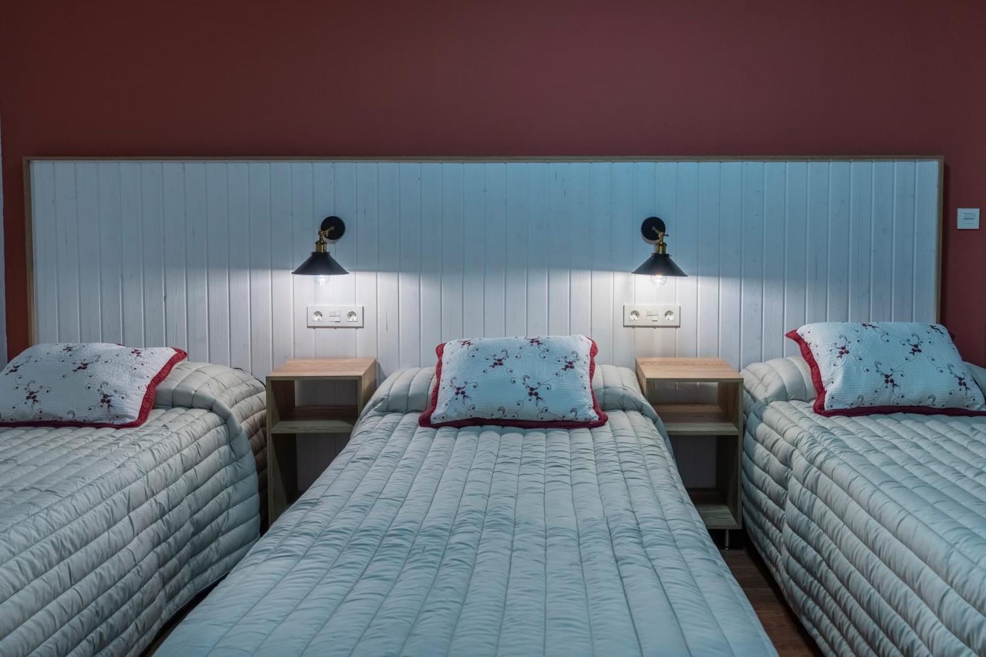 Hostal Julio Cesar 维尔根德尔卡米诺 外观 照片