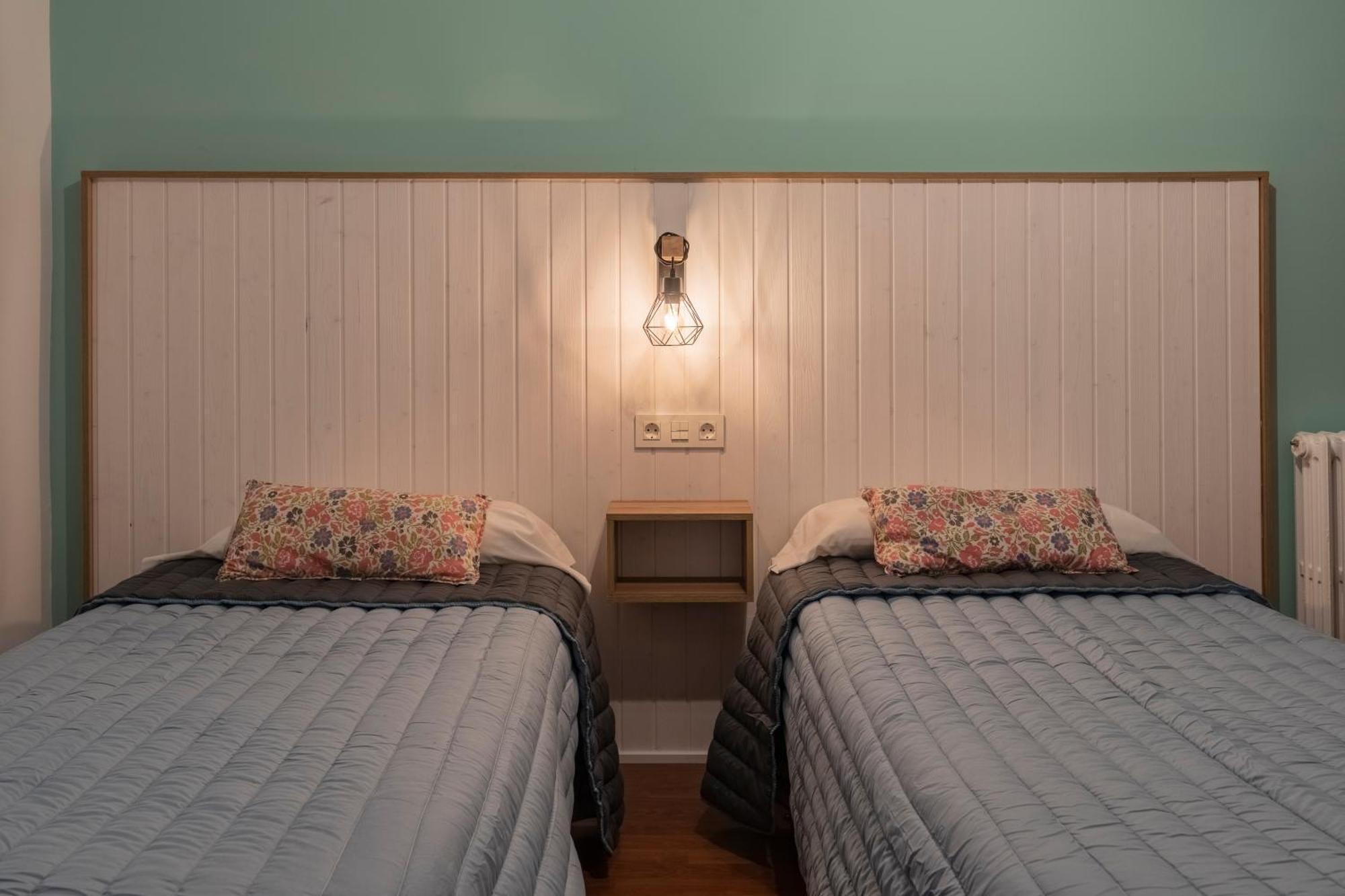 Hostal Julio Cesar 维尔根德尔卡米诺 外观 照片